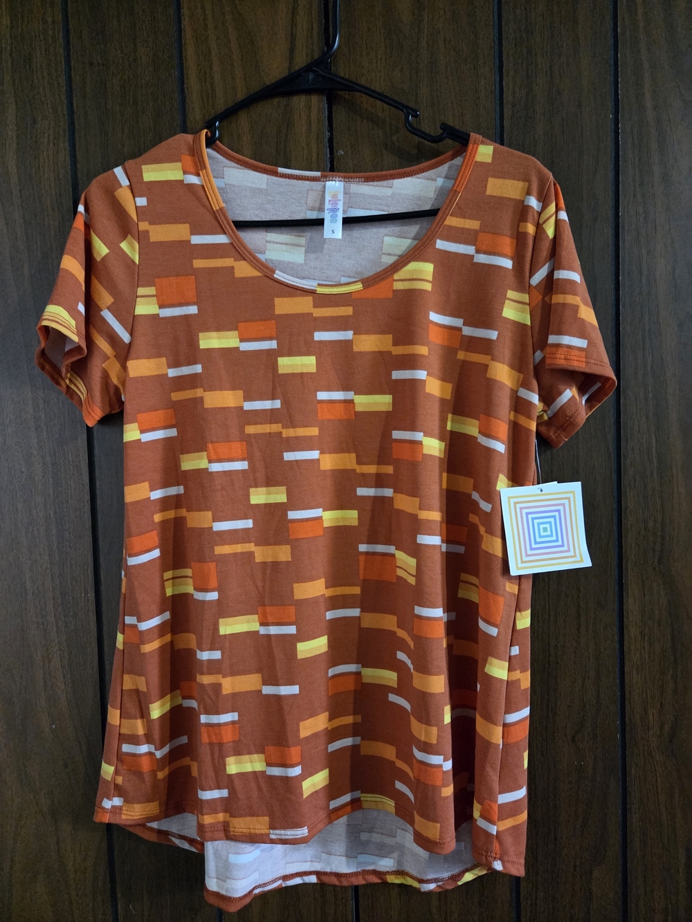 LuLaRoe Rust Orange Geo-Stripe Scoop Neck Tee